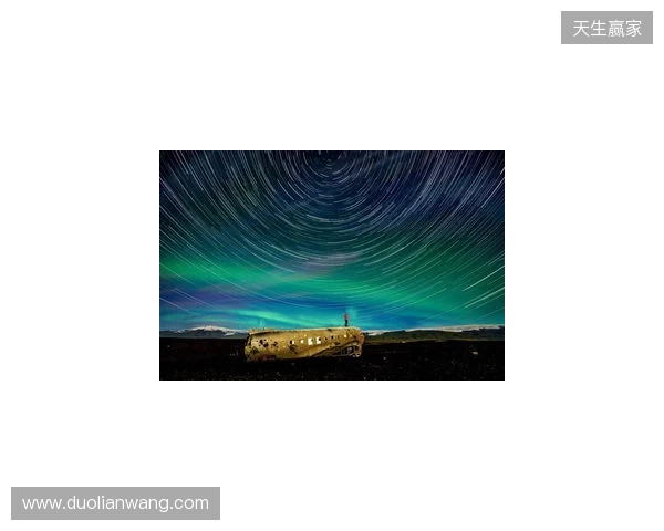 厄瓜多尔队官方：后卫因卡皮耶与中场卡斯蒂略因伤退出本期国家队