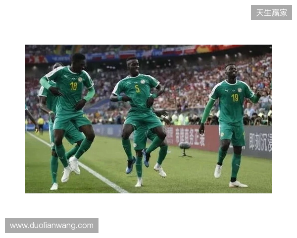 卡什：跟莱万并肩作战感觉很棒；希望能随波兰再踢一次世界杯